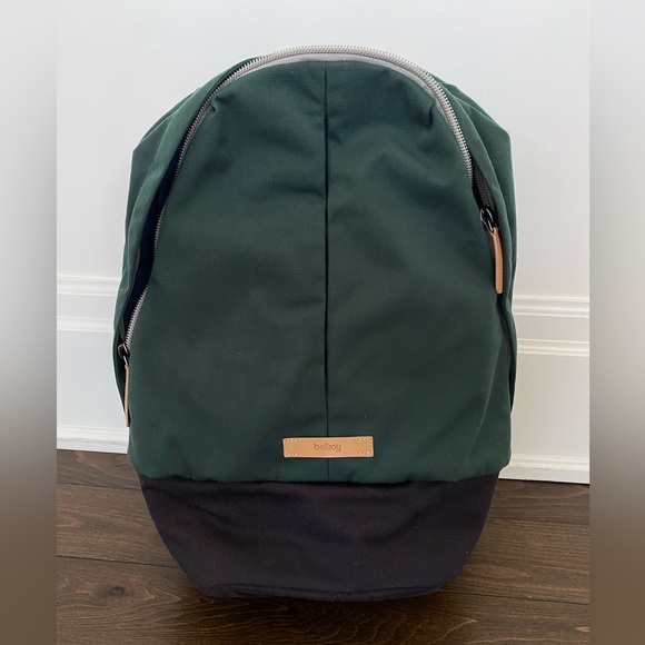 バッグ Bellroy Classic Backpack Forest Green We Love Bellroy's Classic Backpack, and It's up to $40 Off